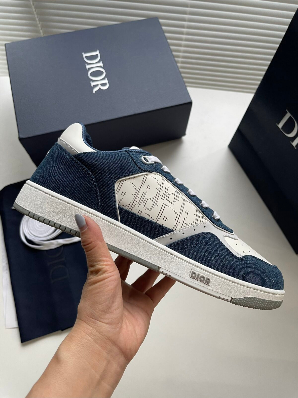 Dior B27 Sneaker - Image 2