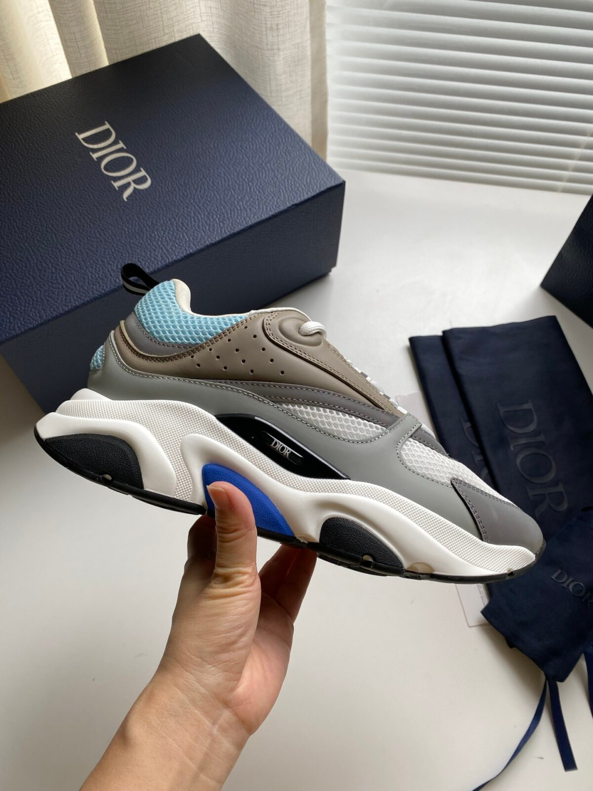 Dior B22 Sneaker - Image 4