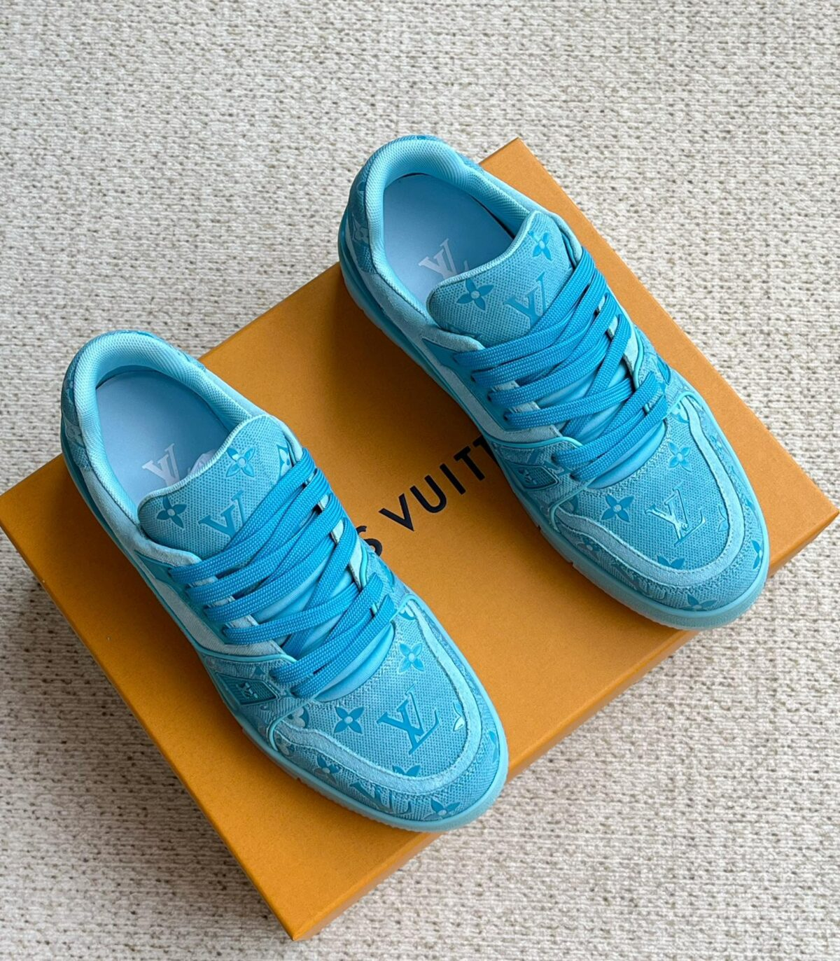 Louis Vuitton Trainers - Image 4