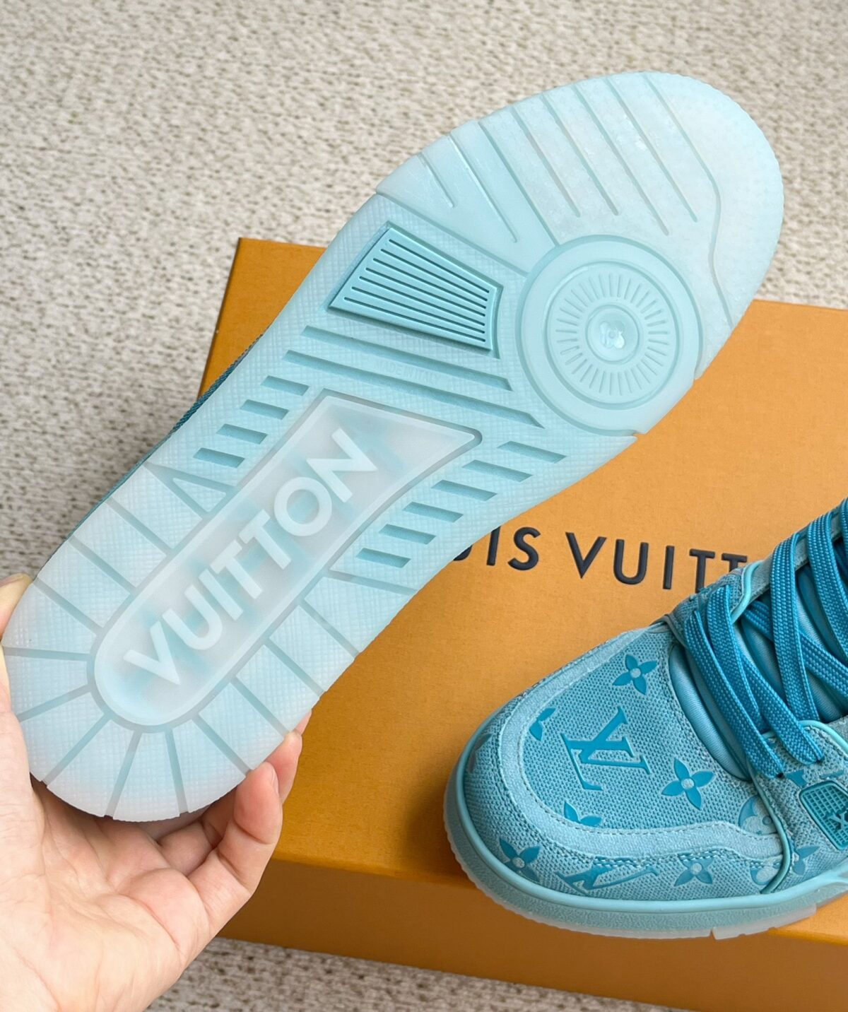 Louis Vuitton Trainers - Image 7