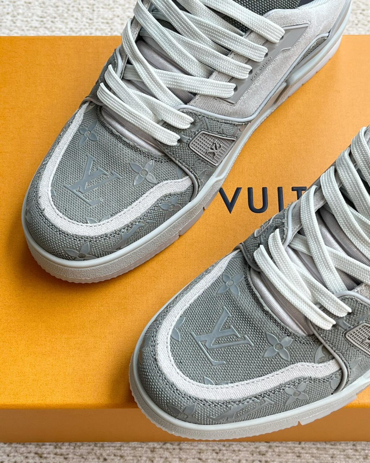 Louis Vuitton Trainers - Image 3