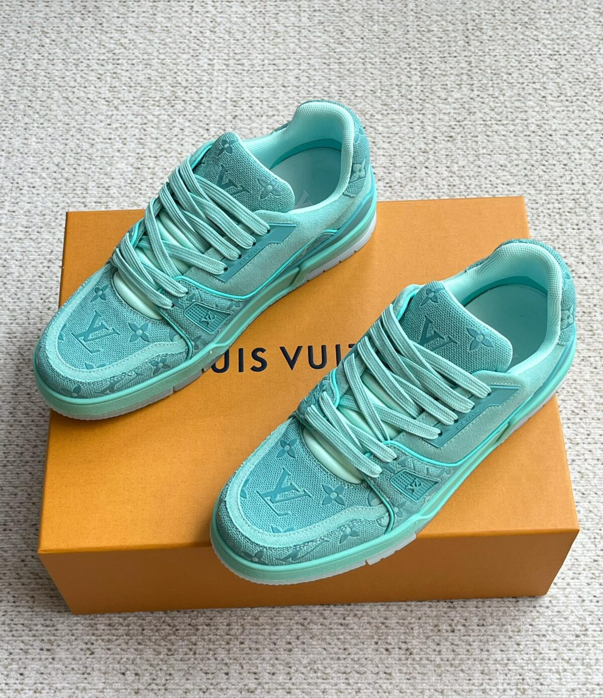 Louis Vuitton Trainers - Image 4