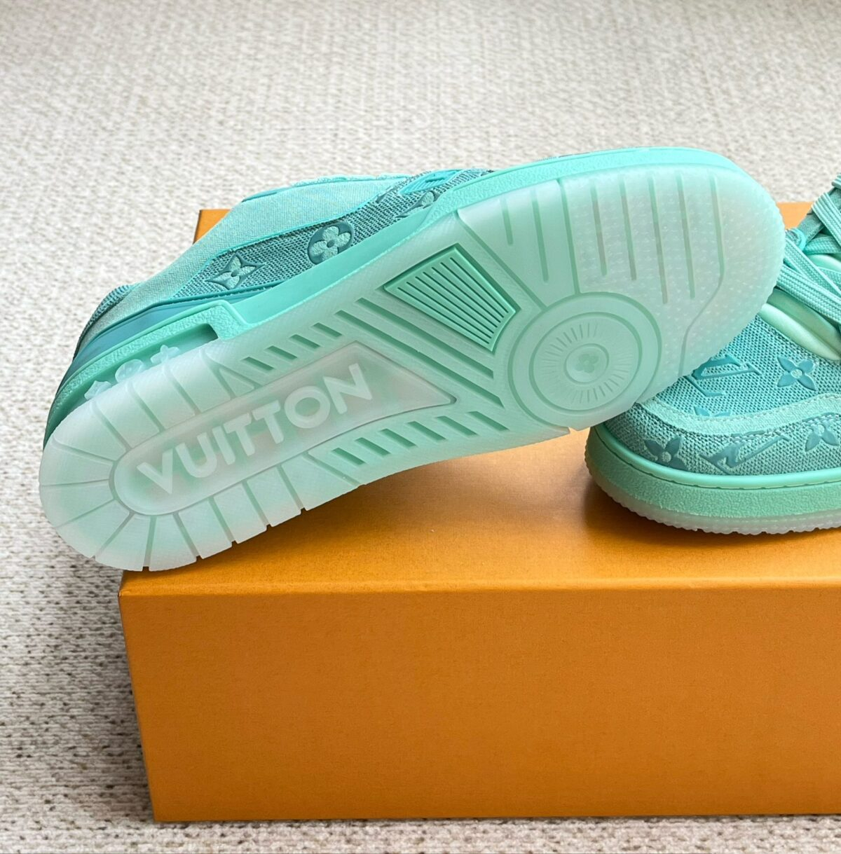 Louis Vuitton Trainers - Image 5