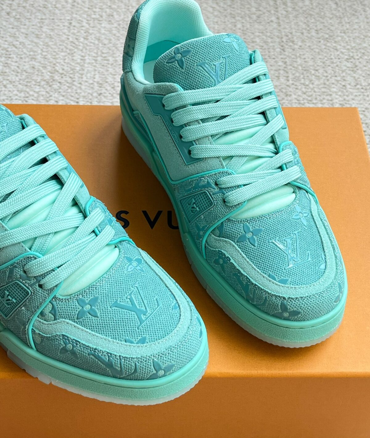 Louis Vuitton Trainers - Image 9