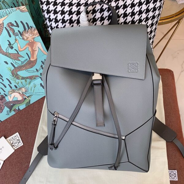 1568184146 2321719990