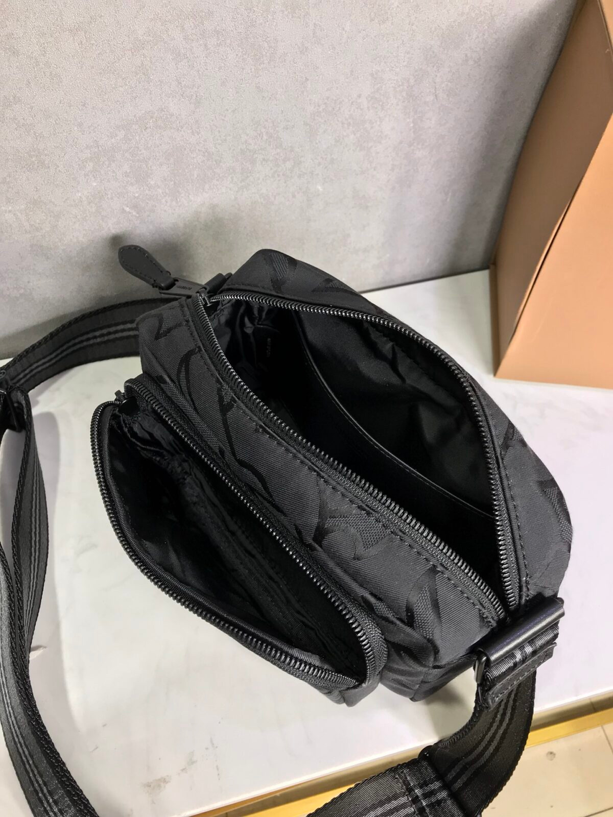 Burberry Bag - Image 3