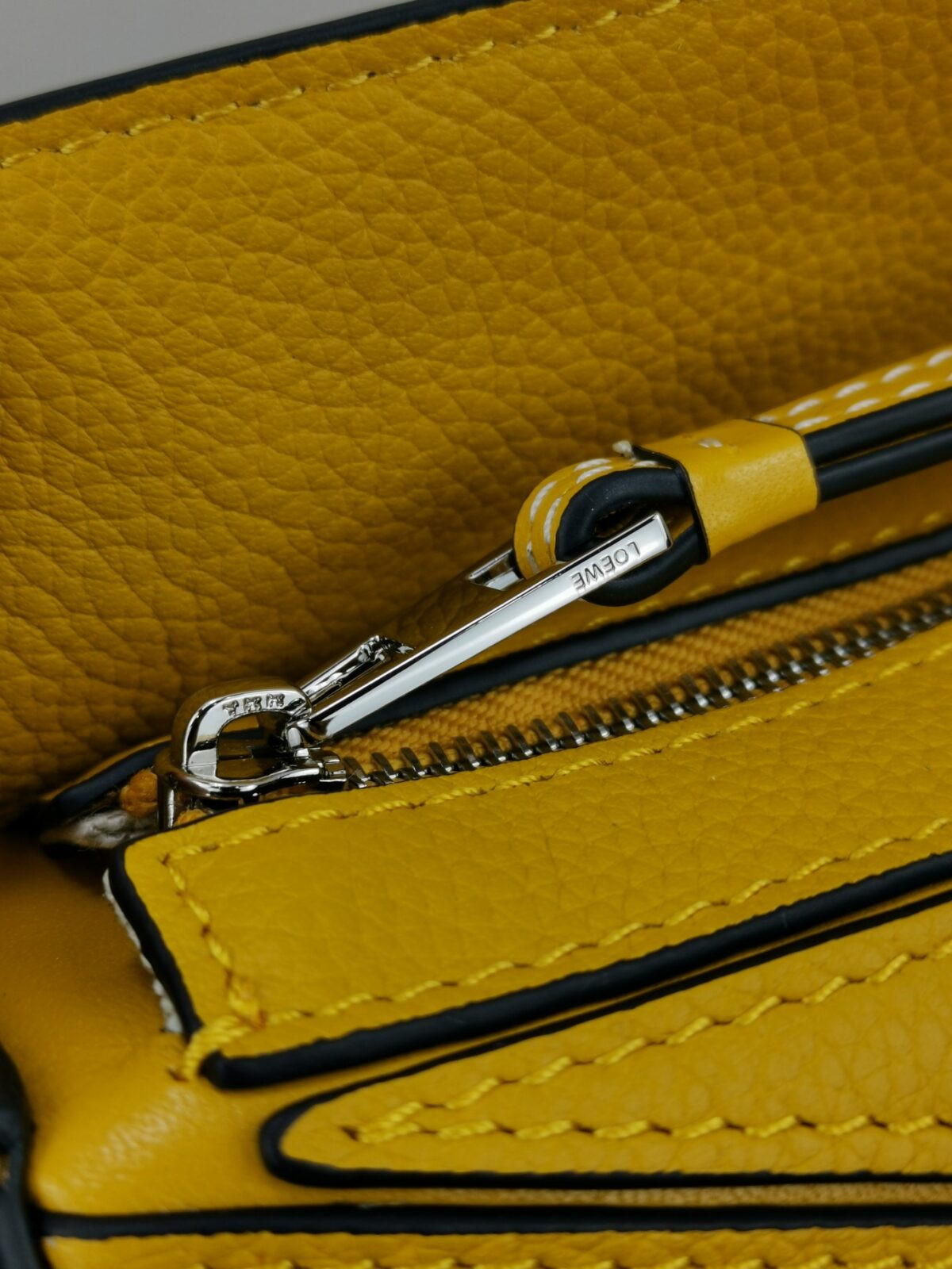 Loewe Bag - Image 8