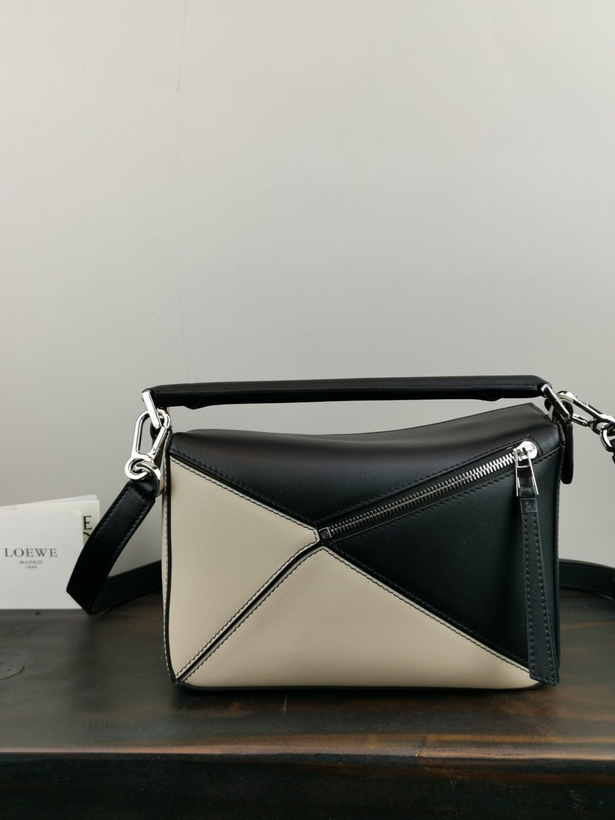 20210610_a1623308615661_7447.jpg Loewe Bag - Image 1