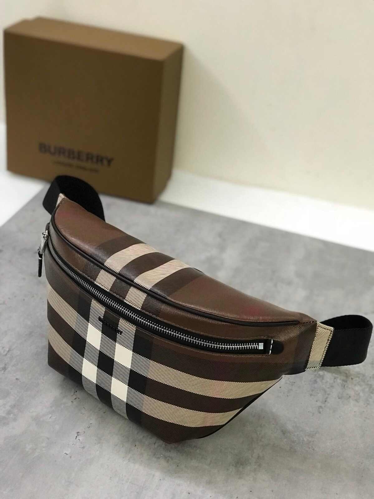 Burberry Bag - Image 9