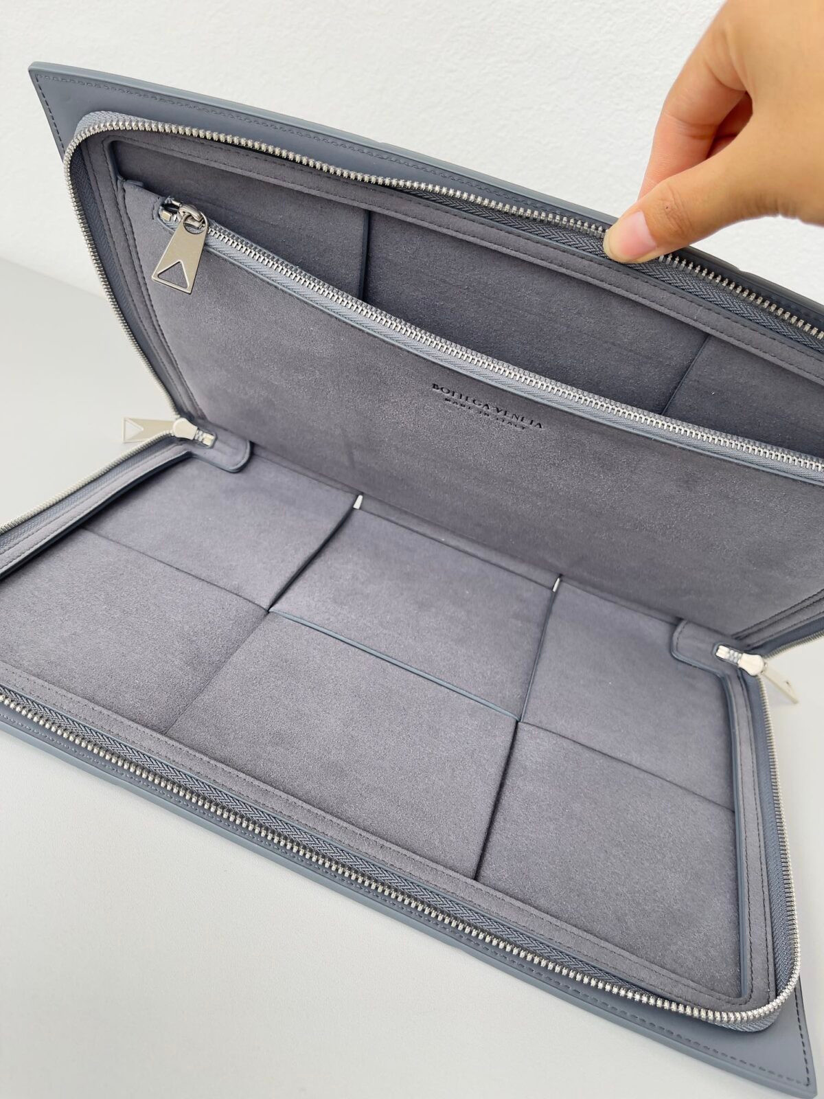 Bottega Veneta Bag - Image 9