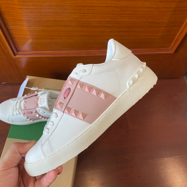 Valentino Sneakers