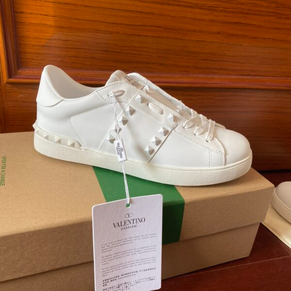 Valentino Sneakers