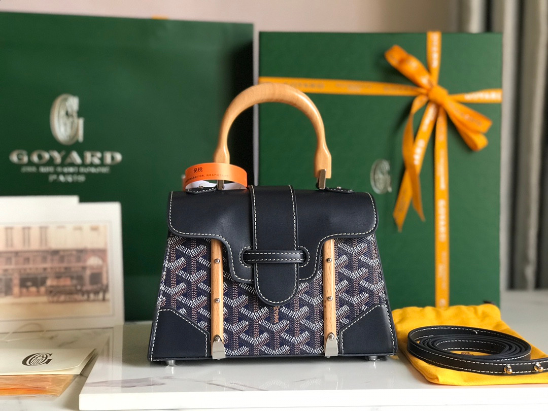 20221023_i1666519293_4227_0.jpg Goyard Bag - Image 1