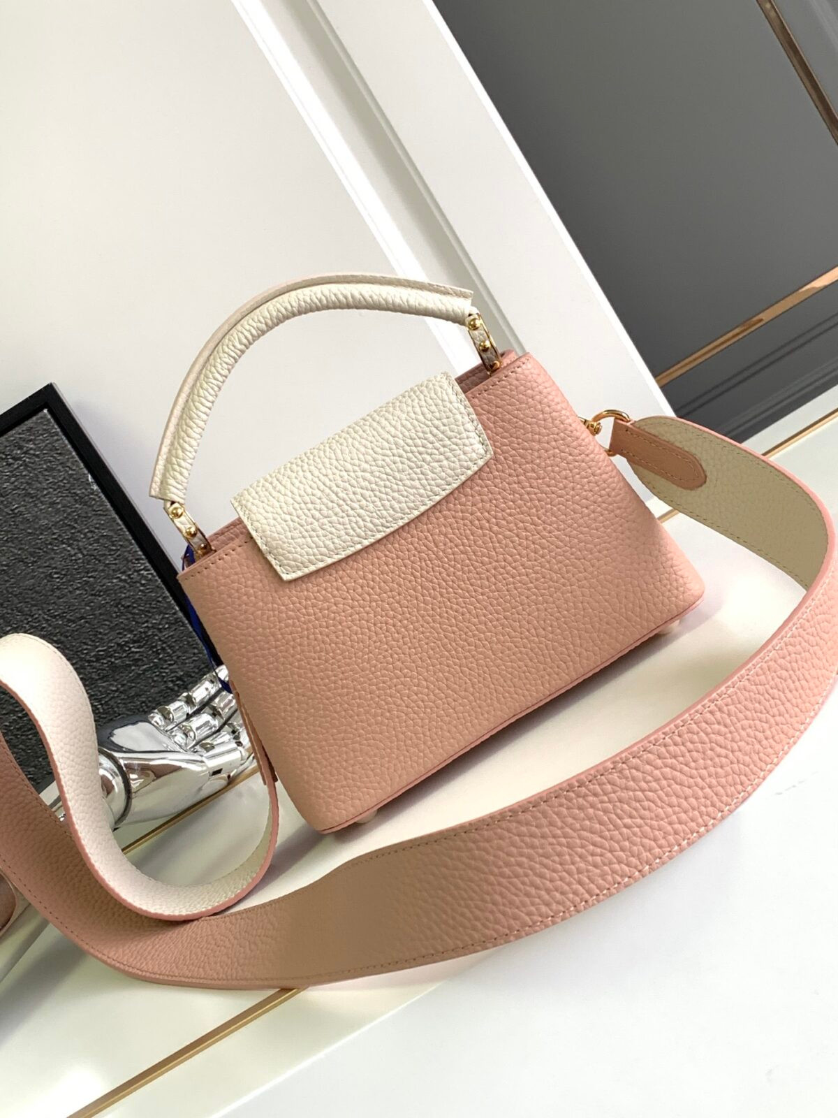 Louis Vuitton Bag - Image 8