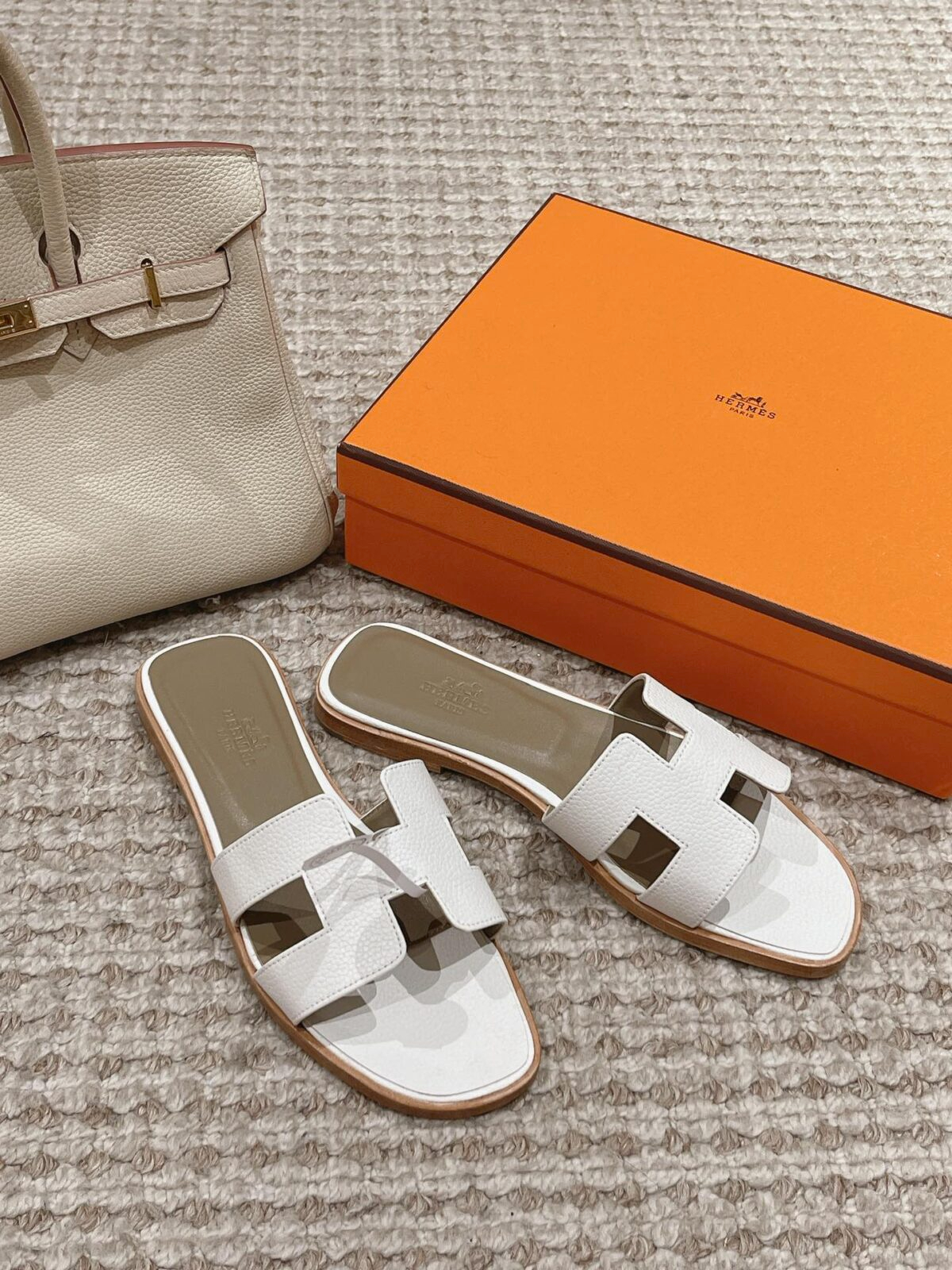 Hermes Sandels - Image 1