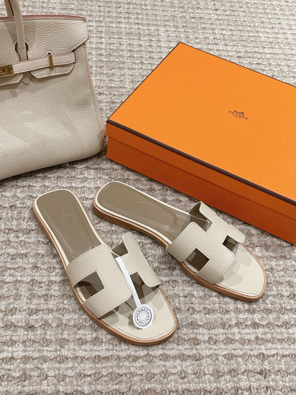 Hermes Sandels - Image 1