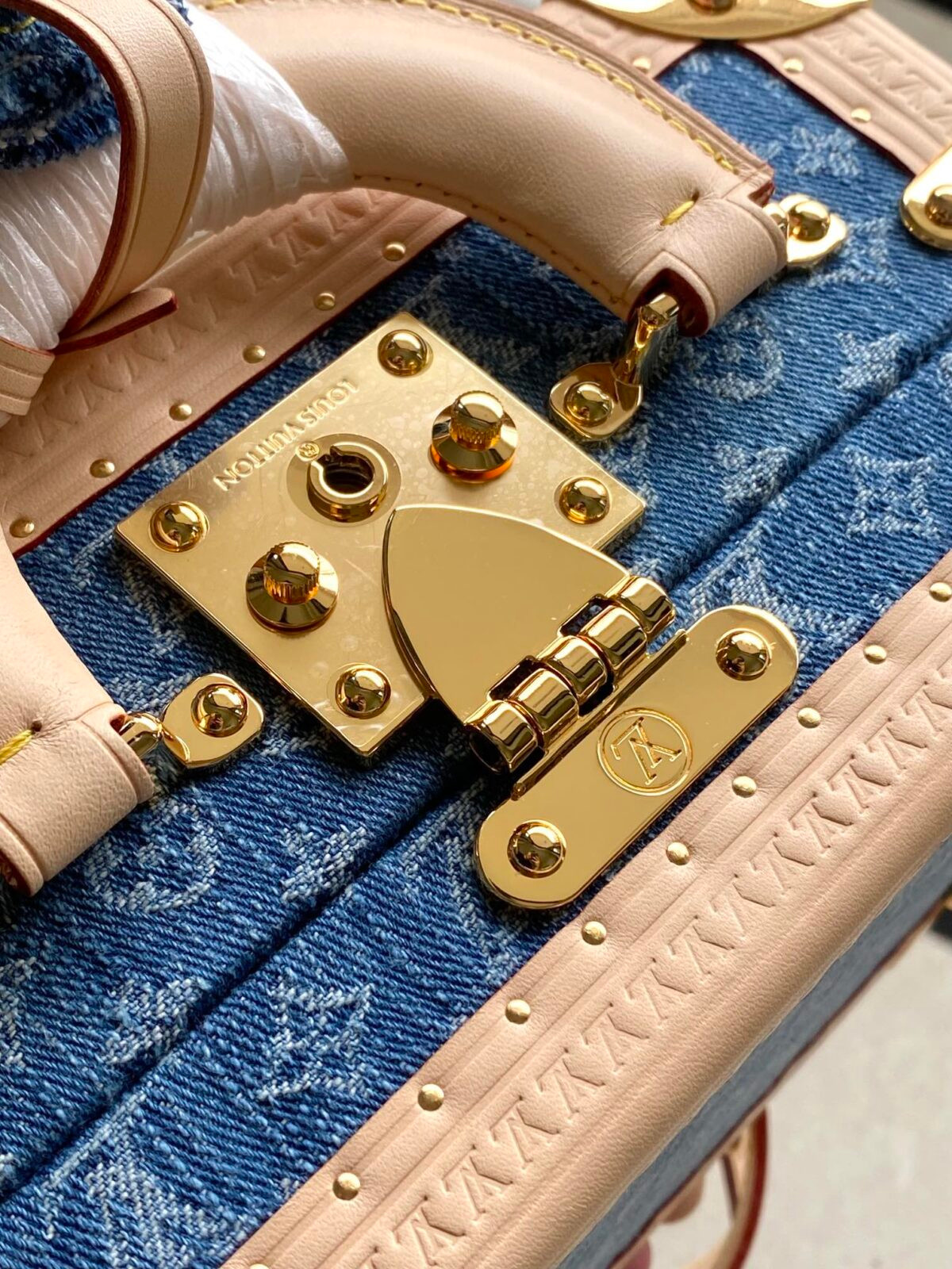 Louis Vuitton Bag - Image 5