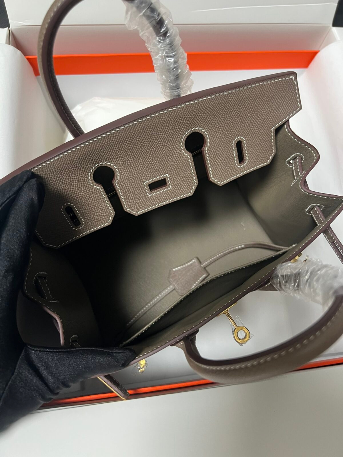 Hermes Bag - Image 9