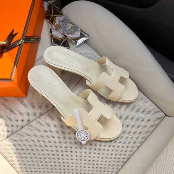 Hermes Sandels