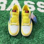 Nike Sneakers - Image 2