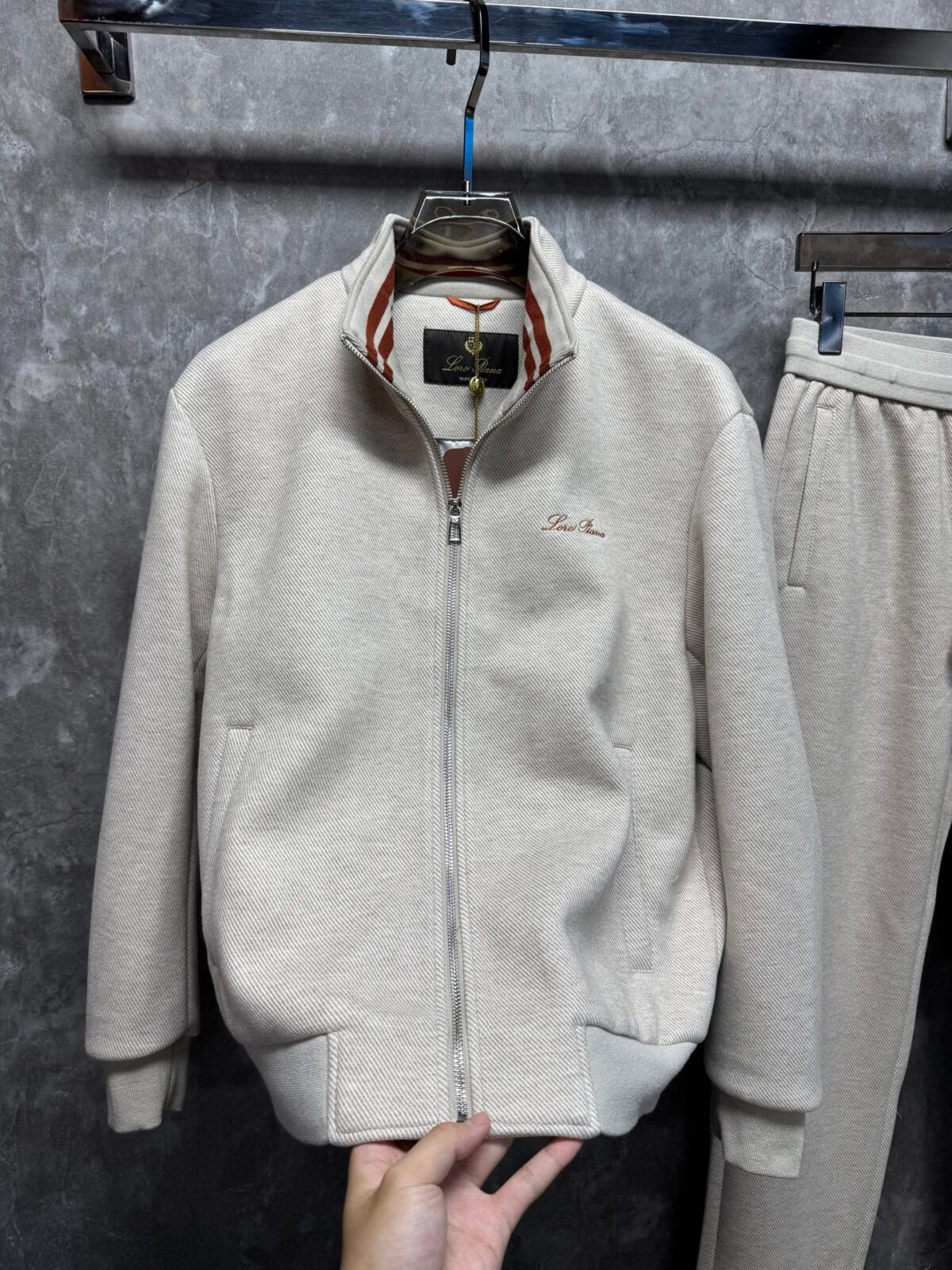 Img a956990c 20251102 i1762077426385 896 0 5.jpg