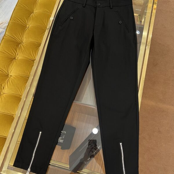 Img db44d733 20250609 windows1749475142129 1535512768364963604.jpg